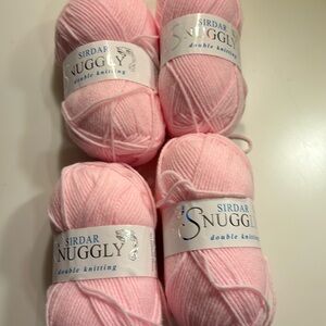 NWT Snuggly DK yarn from Sirdar. Bundle contains 4 50-gm skeins in pink.